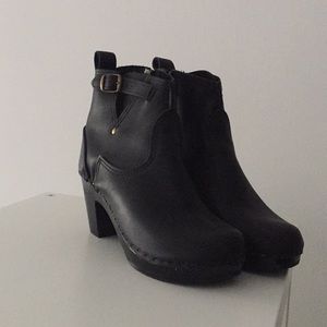 No.6  Clog Boot on High Heel